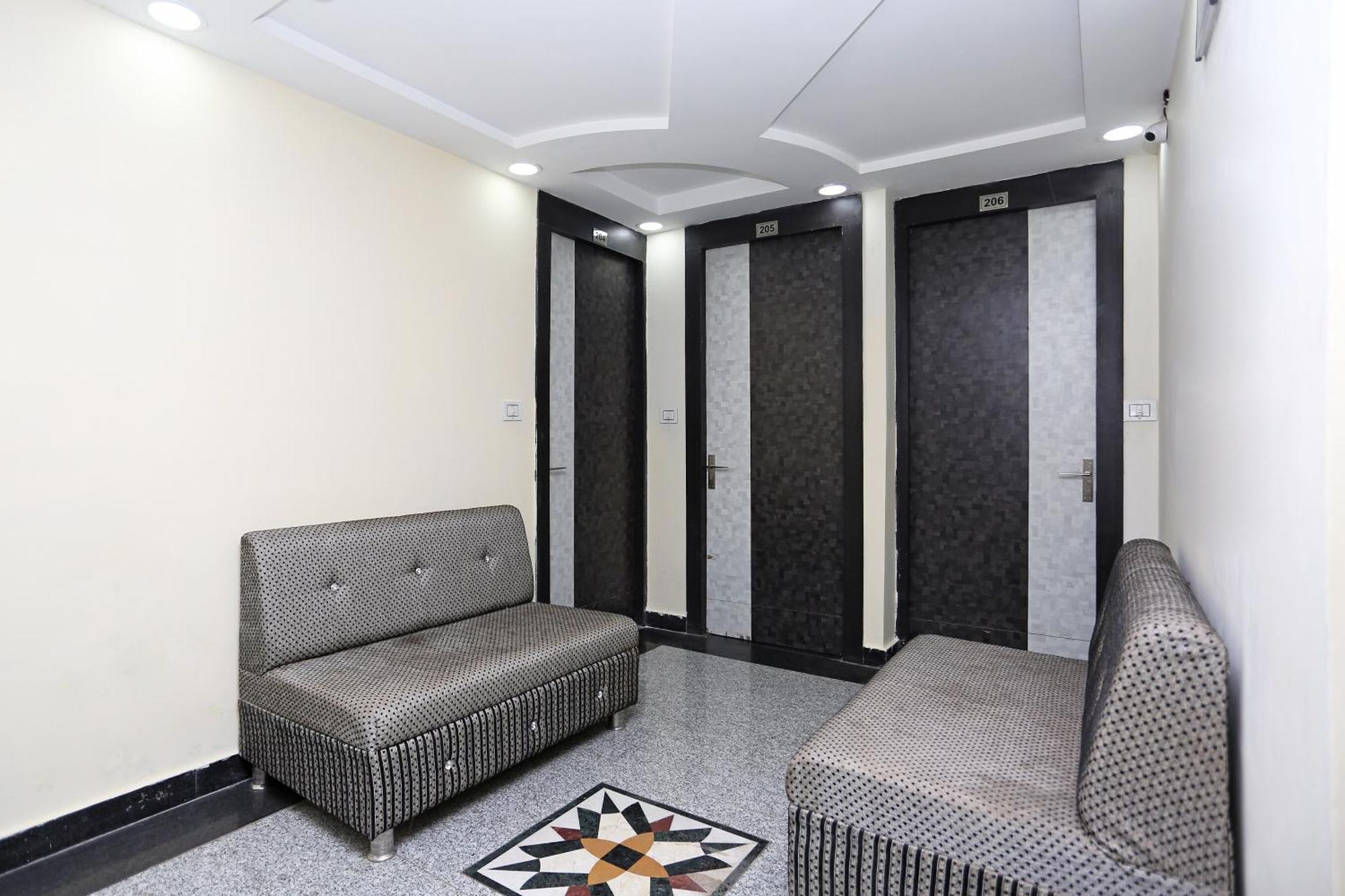 Hotel O Laxmi Privilege Inn 瓜廖尔 外观 照片